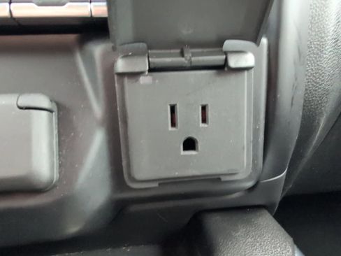 Used 2020 GMC Sierra 1500 AT4 image 28