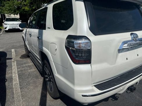 Used 2023 Toyota 4Runner Limited AWD/4WD image 4