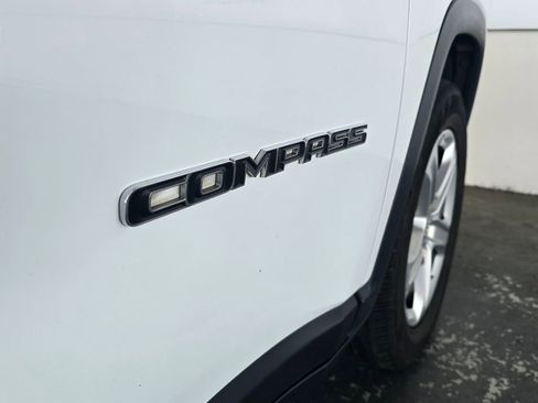 Used 2024 Jeep Compass Sport image 18