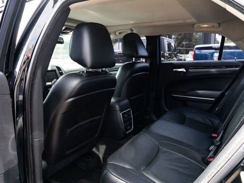 Used 2016 Chrysler 300 C RWD image 20