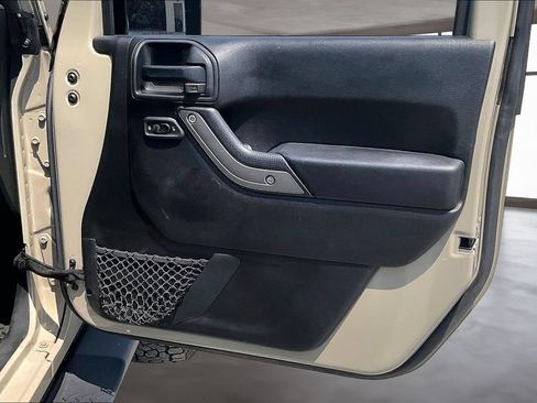 Used 2018 Jeep Wrangler Sport AWD/4WD image 24
