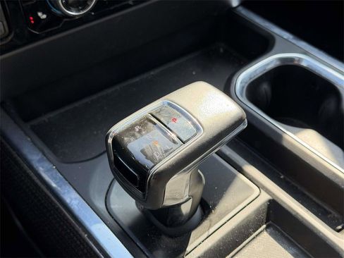 Used 2022 Chevrolet Silverado 1500 LT Trail Boss w/ LT Trail Boss Premium Package image 6