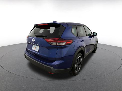 Used 2025 Nissan Rogue SV FWD image 18