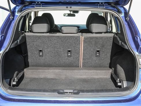 Used 2021 Nissan Rogue Sport S image 25