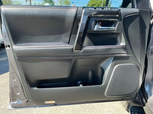 Used 2021 Toyota 4Runner TRD Off-Road Premium AWD/4WD image 11
