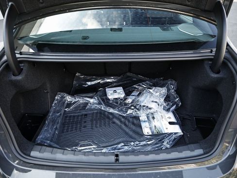 New 2026 BMW 330i Sedan w/ M Sport Package image 30