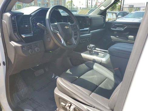 Used 2024 Chevrolet Silverado 1500 LTZ AWD/4WD image 19
