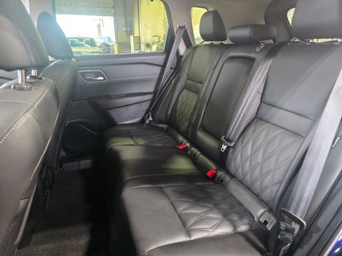 Used 2024 Nissan Rogue Platinum w/ Platinum Premium Package AWD/4WD image 26
