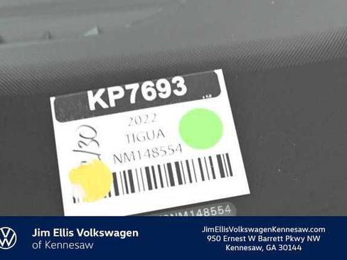 Certified 2022 Volkswagen Tiguan SE w/ Panoramic Sunroof Package image 31