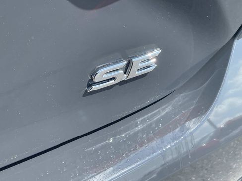 Used 2026 Toyota Camry SE w/ Convenience Package FWD image 8