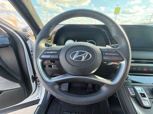 Used 2025 Hyundai Palisade Calligraphy AWD/4WD image 16