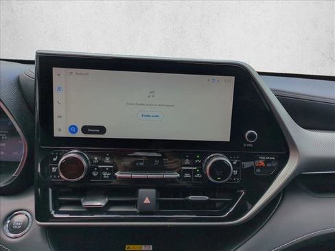 Used 2023 Toyota Highlander Platinum FWD image 14