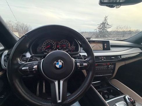 Used 2015 BMW X5 M image 20