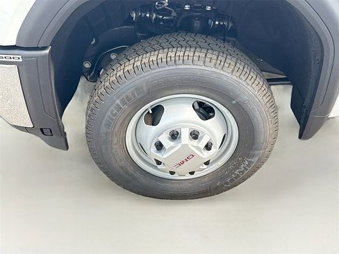 New 2026 GMC Sierra 3500 Pro w/ Convenience Package image 20