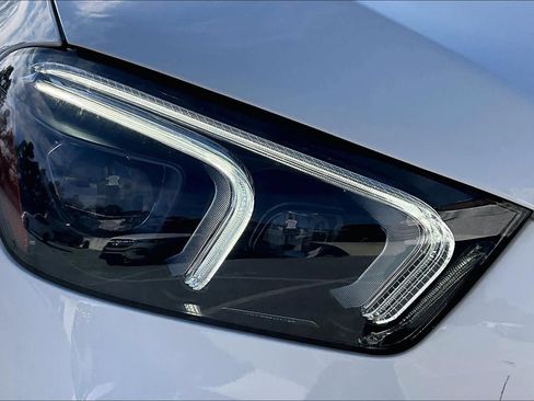 Used 2021 Mercedes-Benz GLE 450 4MATIC image 27