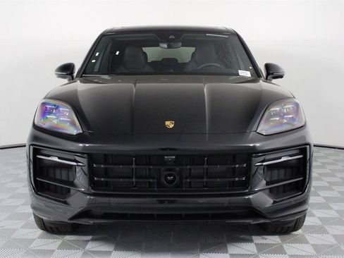 New 2026 Porsche Cayenne GTS image 10