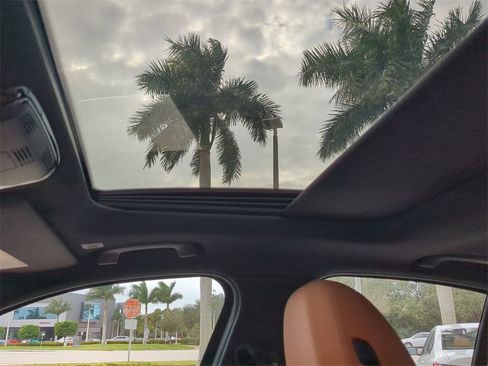 New 2026 BMW 330i 330i w/ Convenience Package image 20