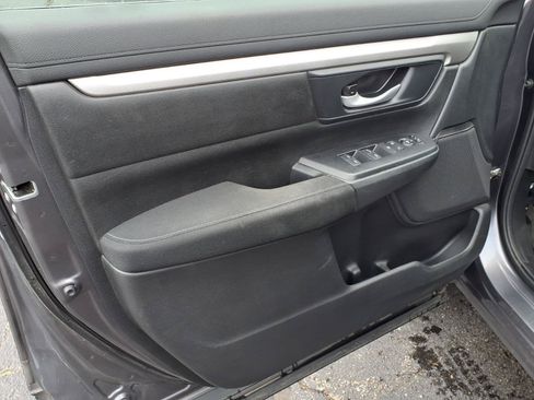 Used 2021 Honda CR-V LX image 8