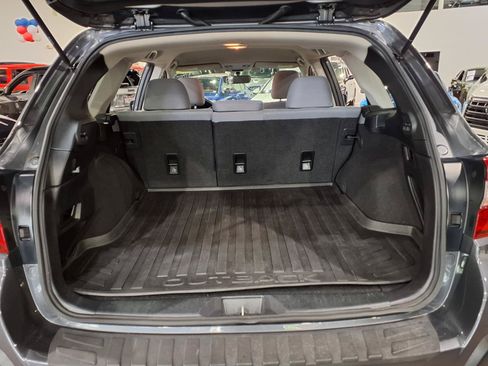Used 2019 Subaru Outback 2.5i Premium AWD/4WD image 17