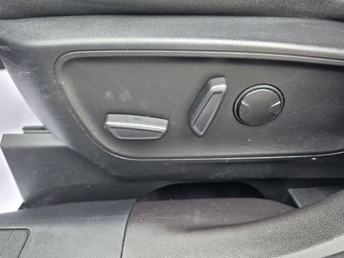 Used 2023 Ford Escape Active w/ Tech Pack #1 AWD/4WD image 18