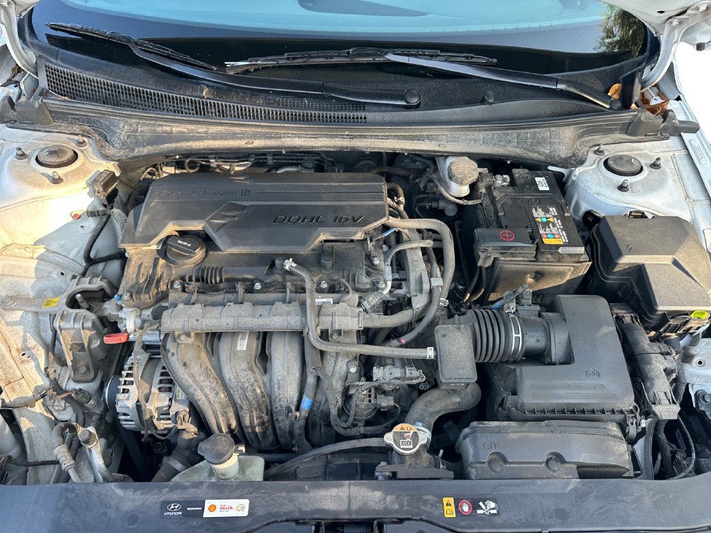 Used 2024 Hyundai Elantra SEL FWD image 24