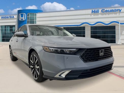 New 2026 Honda Accord Touring image 7