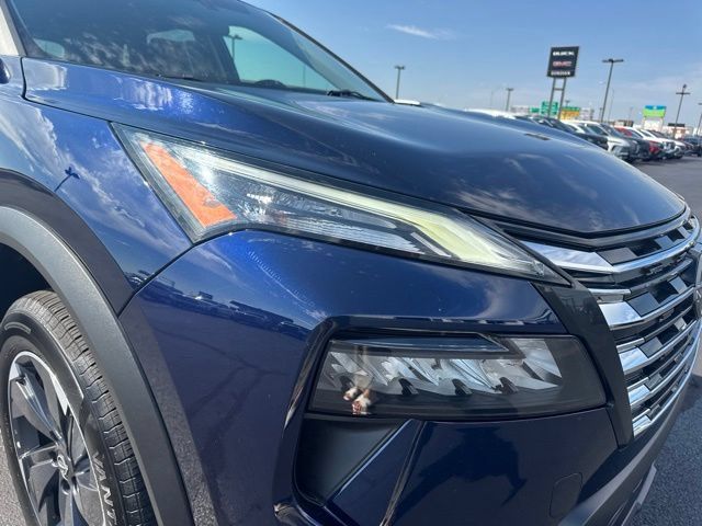 Used 2025 Nissan Rogue SV FWD image 23
