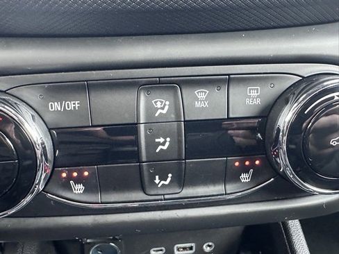 Used 2023 Chevrolet TrailBlazer RS w/ Convenience Package image 24