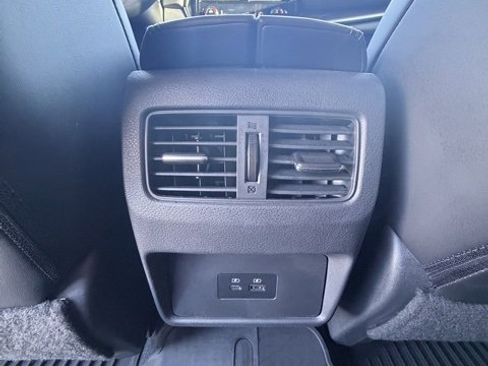 Used 2021 Nissan Rogue SV w/ Premium Package image 27