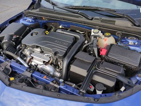 Used 2023 Chevrolet Malibu LS image 25