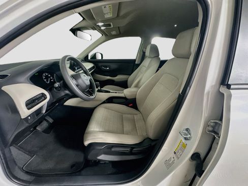 Used 2025 Honda HR-V LX image 13