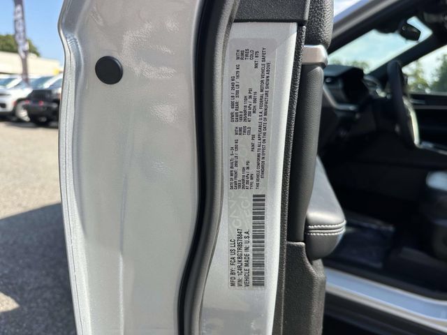 Used 2024 Jeep Grand Cherokee L Limited AWD/4WD image 18