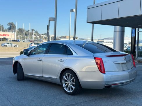 Used 2017 Cadillac XTS Luxury image 4