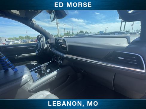 Used 2025 Chevrolet Tahoe LT AWD/4WD image 28