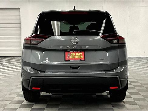 New 2026 Nissan Rogue SV w/ Cold Weather Package AWD/4WD image 4
