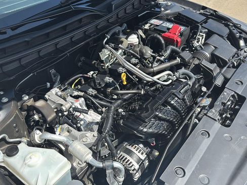 Used 2025 Nissan Altima 2.5 SV FWD image 26