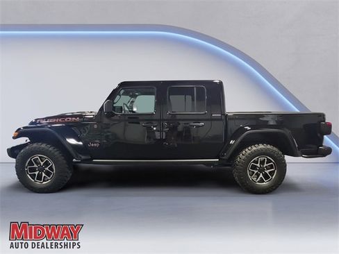 New 2025 Jeep Gladiator Rubicon w/ Convenience Group image 2