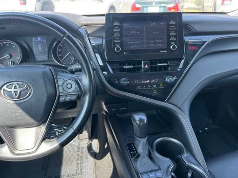 Used 2023 Toyota Camry SE FWD image 16
