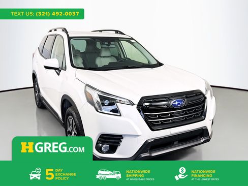 Used 2023 Subaru Forester Premium image 1