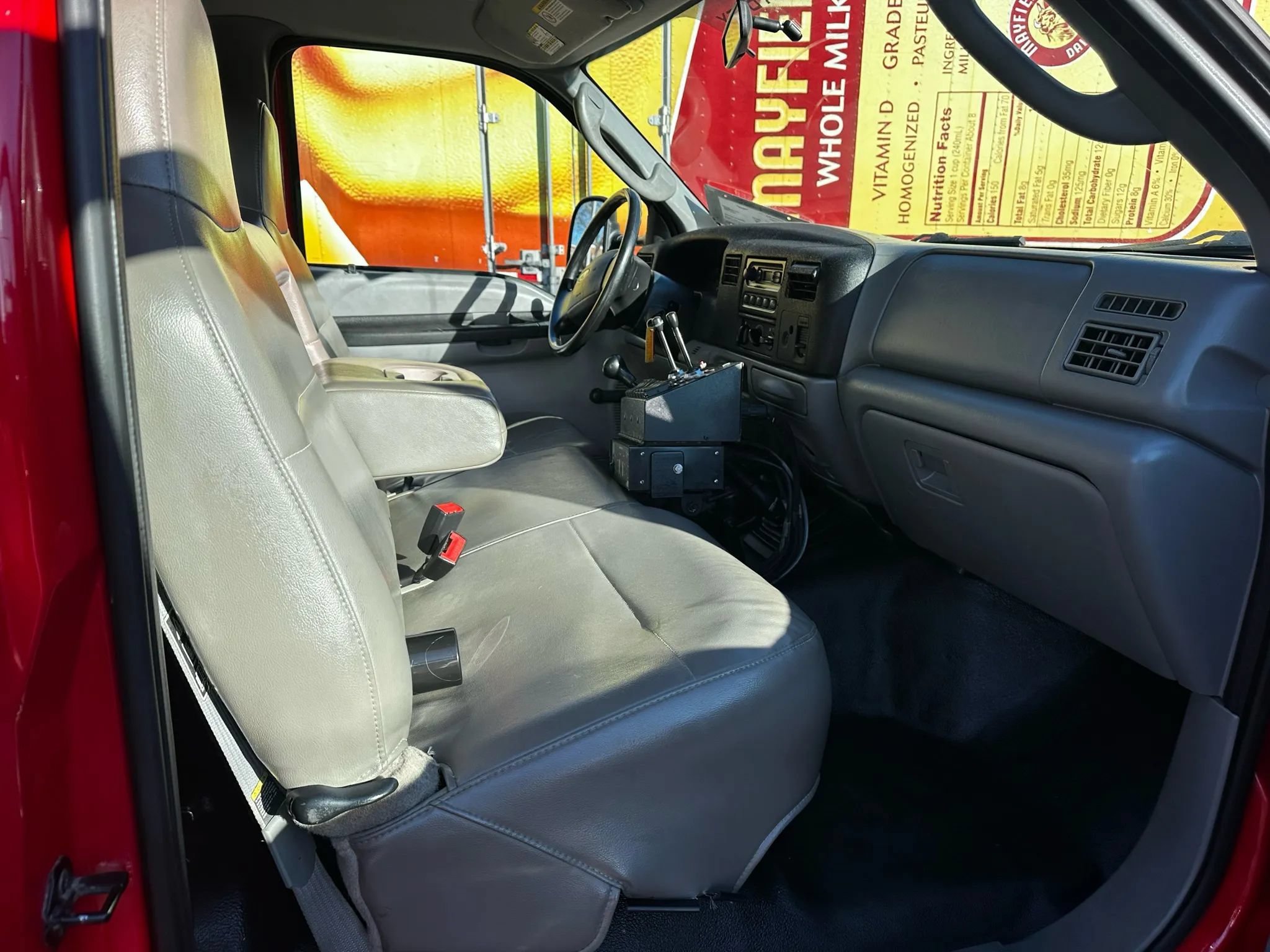 Used 2003 Ford F550 4x4 Regular Cab Super Duty image 19
