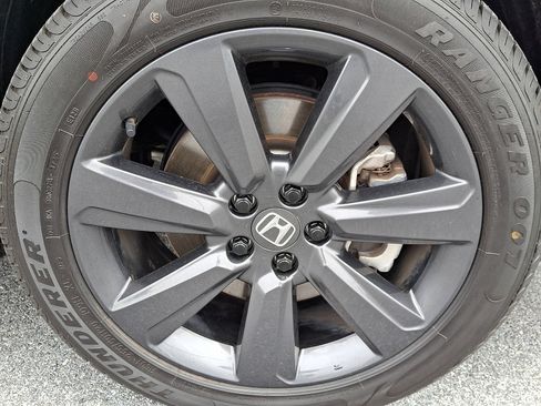 Certified 2023 Honda Pilot Sport image 8