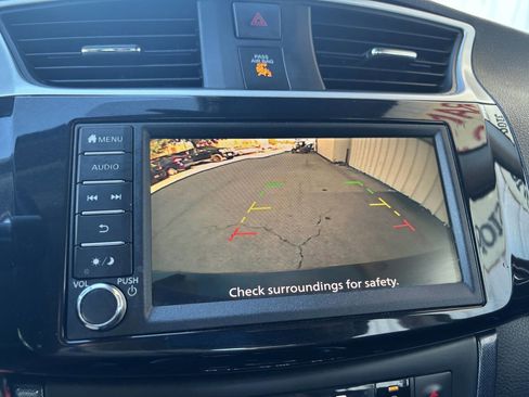 Used 2019 Nissan Sentra SR image 17