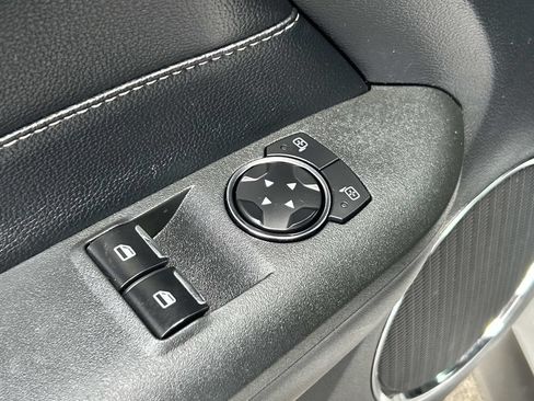 Used 2016 Ford Mustang Premium RWD image 24