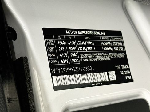 Certified 2025 Mercedes-Benz Sprinter 2500 image 30