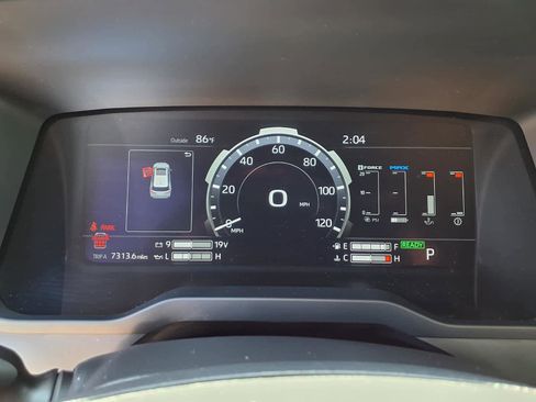 Certified 2025 Toyota Sequoia SR5 AWD/4WD image 20