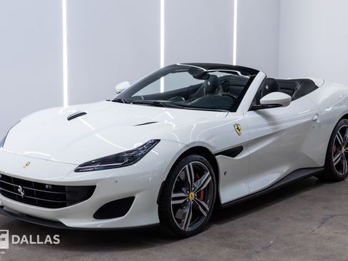 Used 2020 Ferrari Portofino RWD image 8