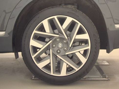 Used 2023 Hyundai Santa Fe Calligraphy image 12