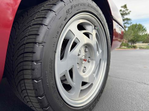 Used 1990 Chevrolet Corvette Coupe image 25