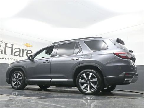 Used 2025 Honda Pilot Touring image 55
