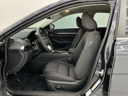 Used 2022 Nissan Altima 2.5 SV FWD image 14